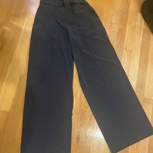 Lululemon Noir Pant, Size 8